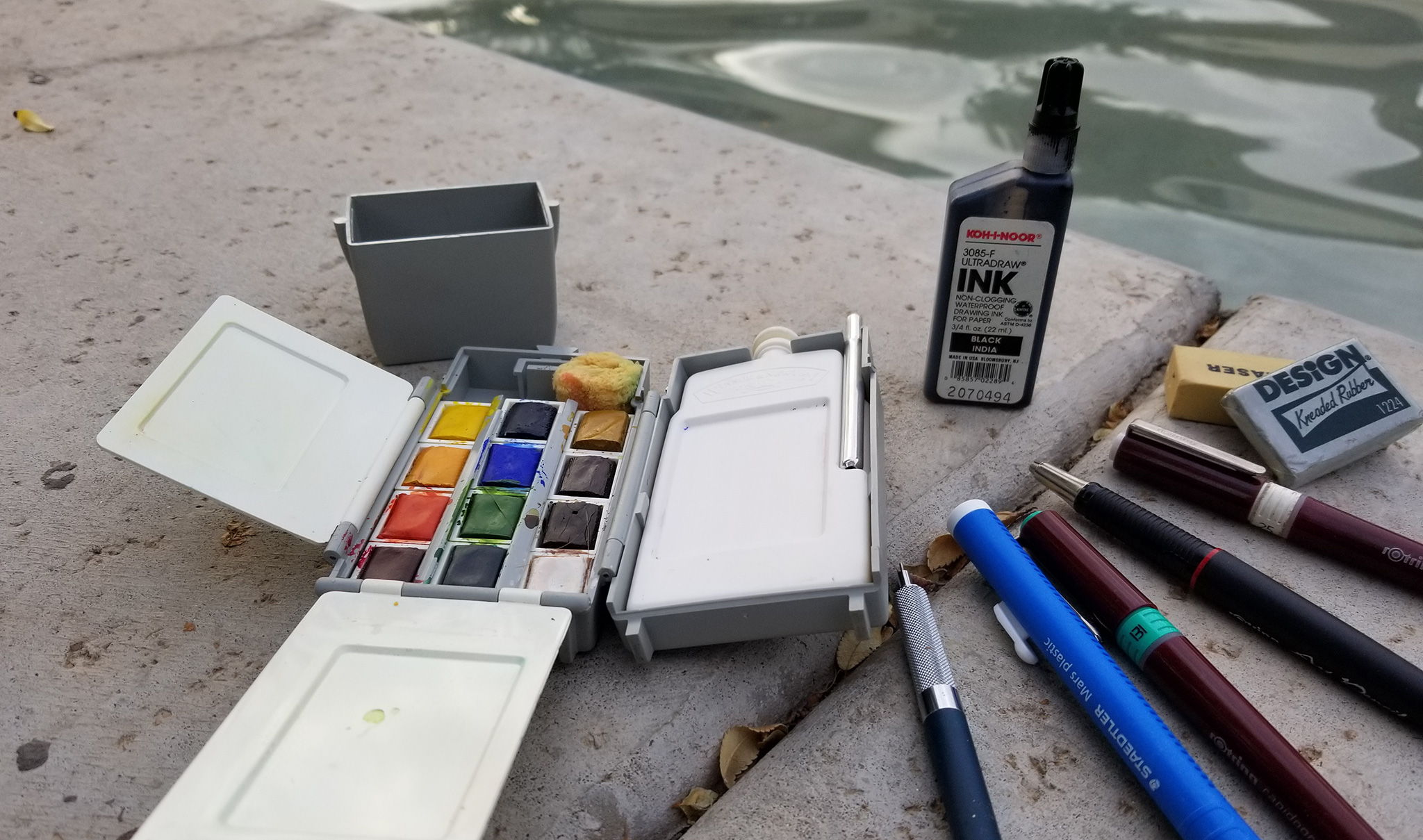 an example of a travel sketching kit